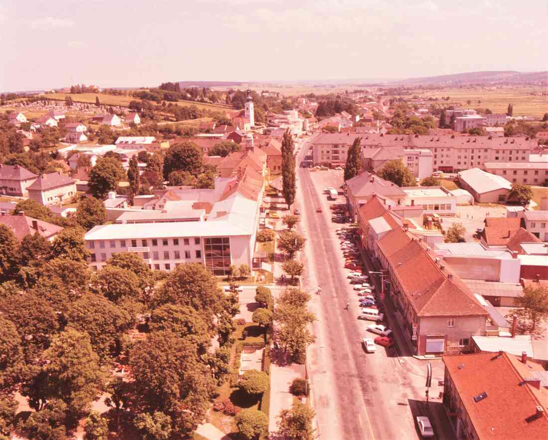 Hauptplatz gegen SO