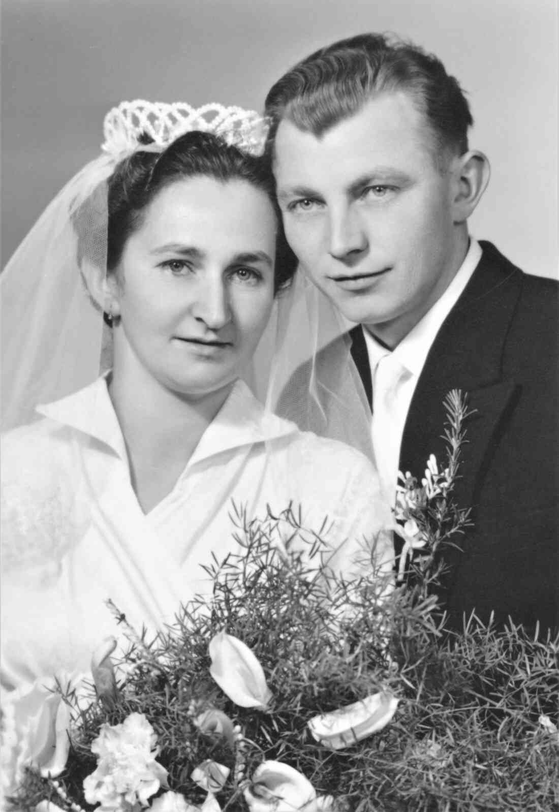 Das Hochzeitspaar Julia Osvald (*1930) und Josef Kren (*1930 / +2019);