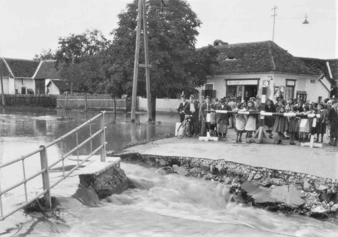 Hochwasser im Bereich Kreuzung Grazerstraße / Bachgasse