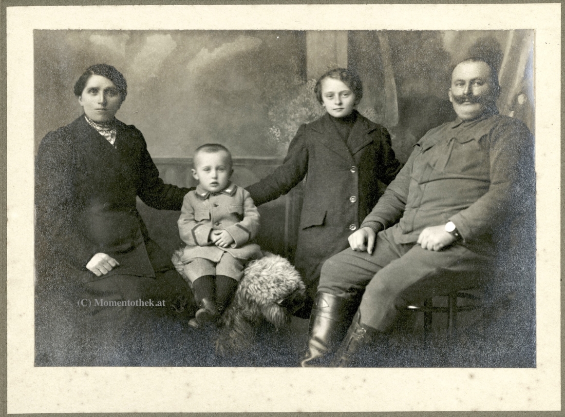 St. Martin: Familie des späteren Bürgermeisters Eugen Stelzer (*1913/+1997) - heutige Adresse Oberwarter Straße 40