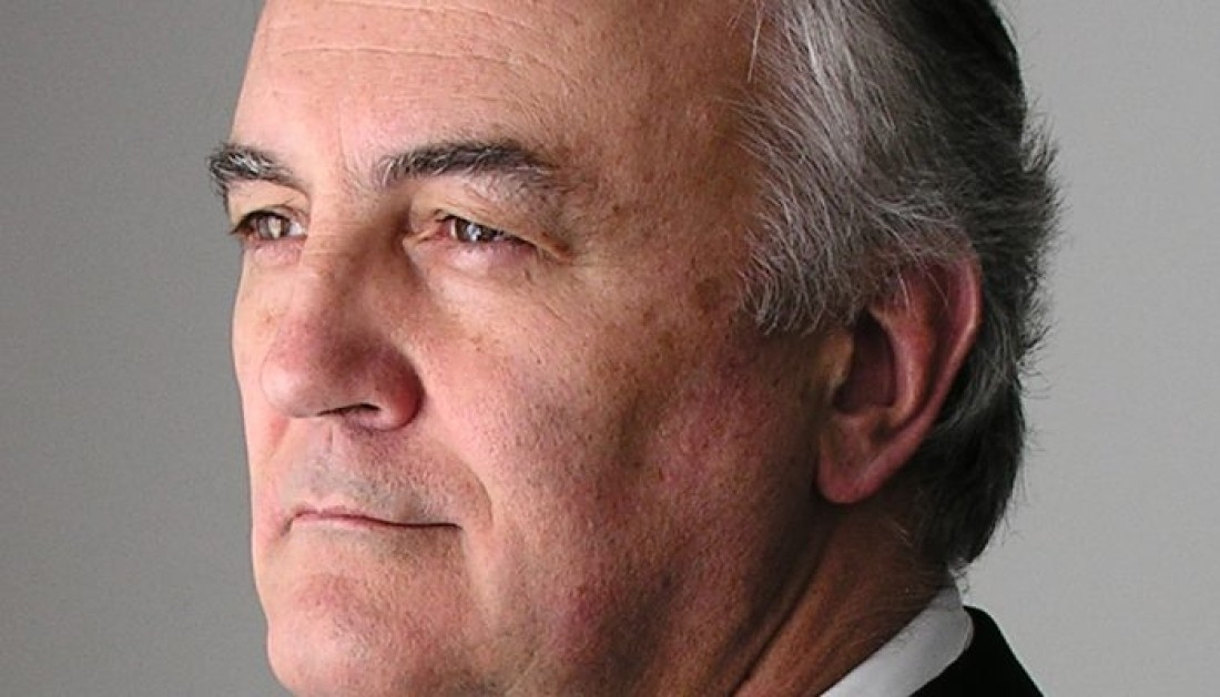 Aktuelle Persönlichkeit der Stadt: Hans Peter Ochsenhofer (*1948) - Bratschist der Wr. Philharmoniker - ehemaliges Mitglied der Stadtkapelle (Portrait)