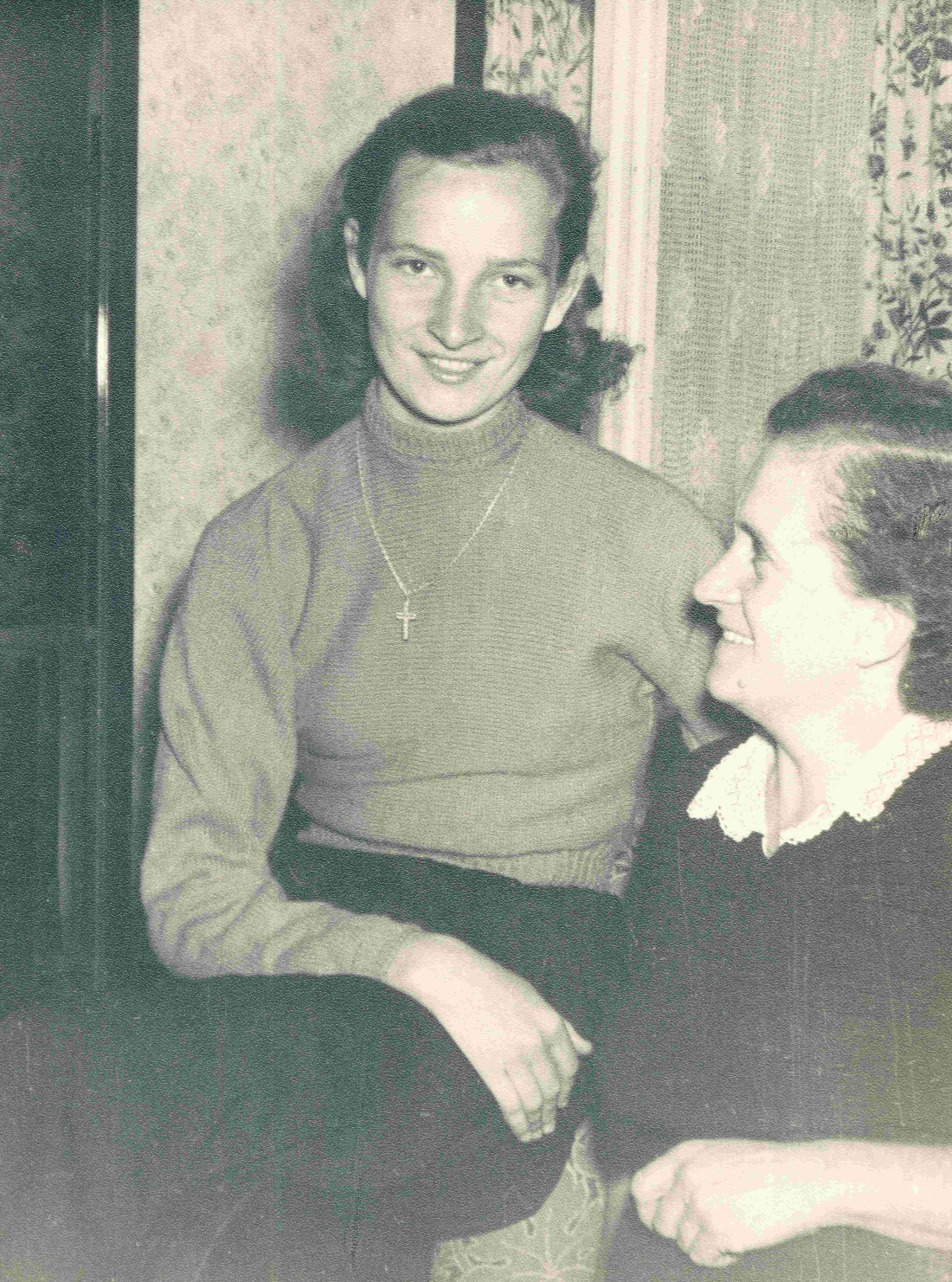 Elfriede Graf (verh. Langer, *1936/+2015) mit ihrer Mutter Irma Graf (geb. Hanusch, *1914/+2000)