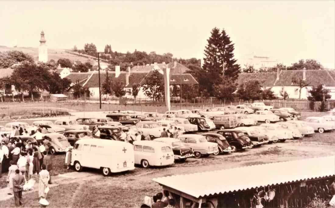 Fahrzeugweihe am Badplatz