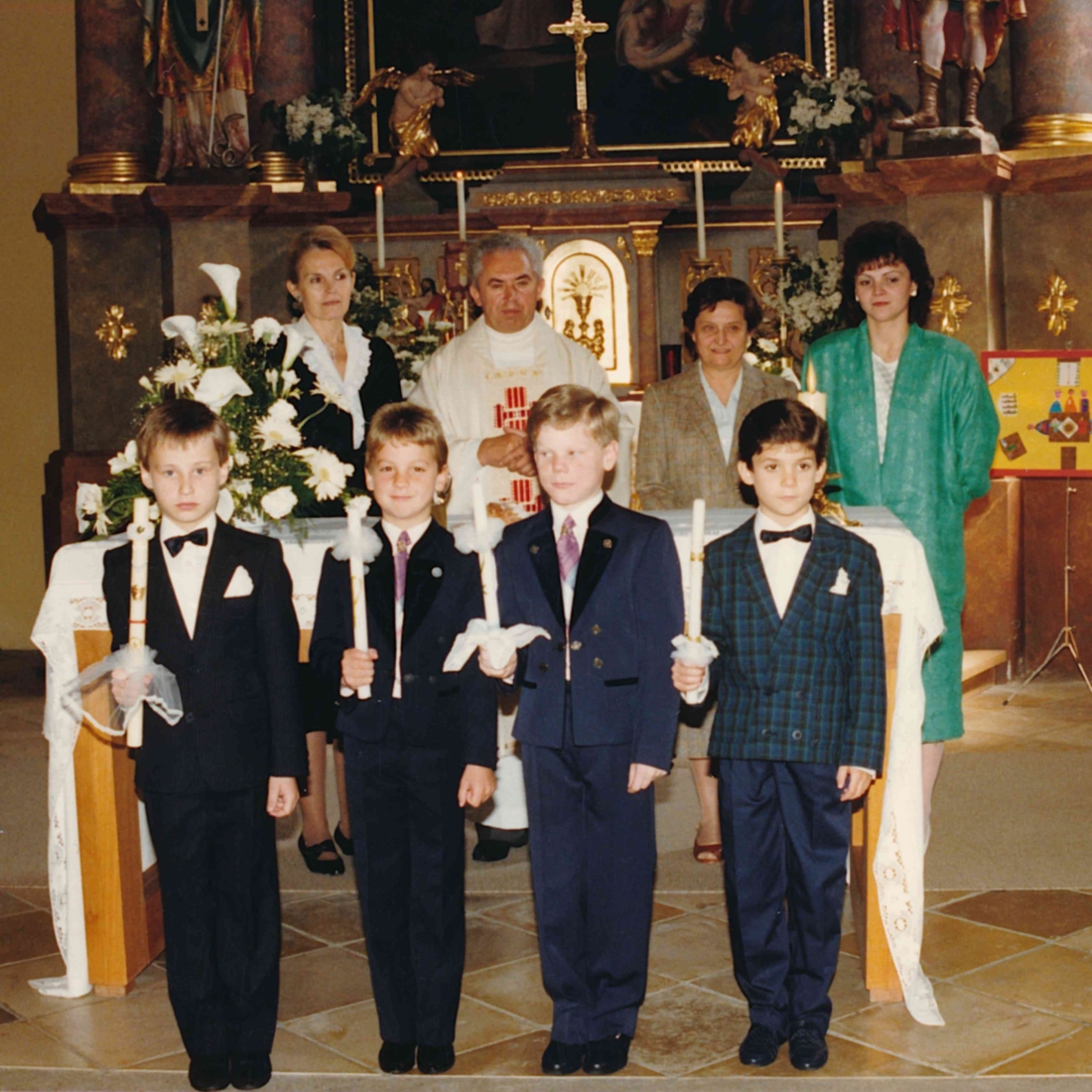 Röm. kath. Pfarre - Erstkommunion in St. Martin 1987 (Halper/Bernhard/Ratz/Klic/Steszgal/Mikovits/Oswald/Klic