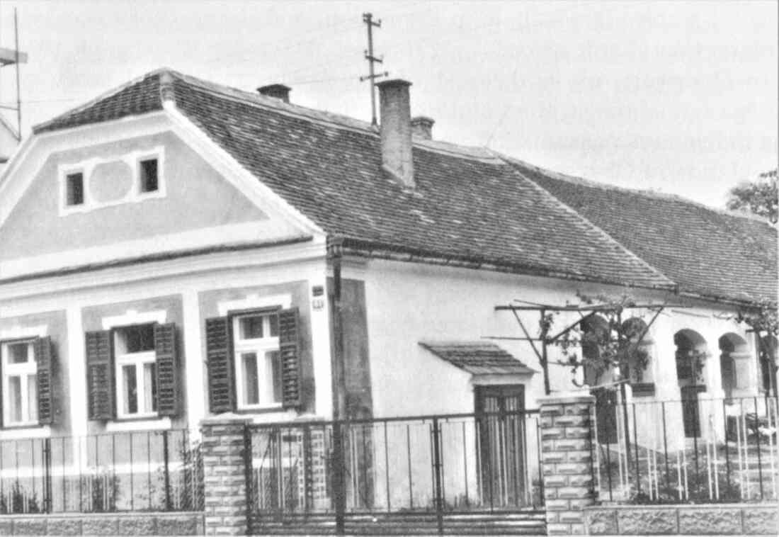 Arkadenhaus (Steinamangererstraße 61)