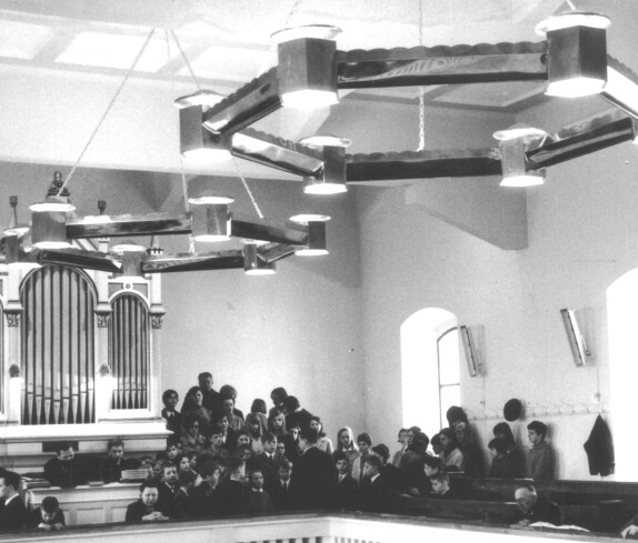 Innenraum der evang. Kirche AB nach der Neugestaltung 1967