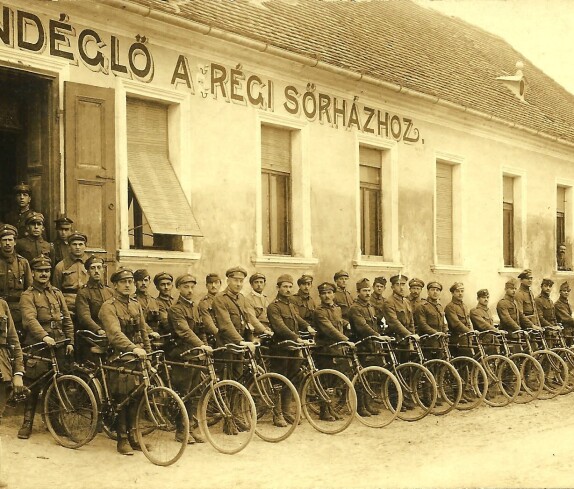 "Vendéglö a régi Sörházhoz" - Altes Bräuhaus / Chattanooga / X-CHAT / Batusim e.V. (OW 4 / Steinamangererstraße 145)