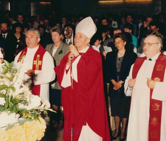 Röm. kath. Pfarre: Visitation und Firmung - durch Bischof Dr. Stephan Laszlo (Schwarz/Mikovits) am 23. Mai 1988