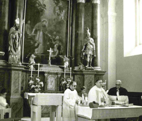 Röm. kath. Pfarre St. Martin: Weihe der neu renovierten Kirche durch Bischof Dr. Stephan Laszlo (Iby/Körper)