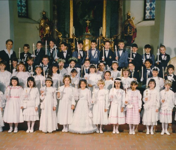 Röm. kath. Pfarre: Erstkommunion 1991 - Schwarz/Steszgal