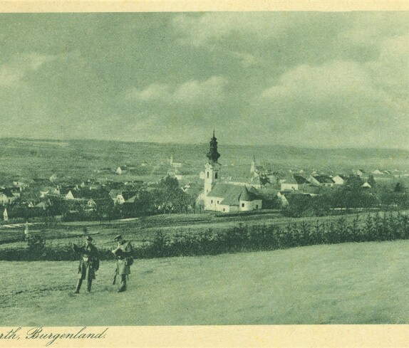 Ansichtskarte: Winterlicher Blick über Oberwart gegen Westen mit den drei Kirchen