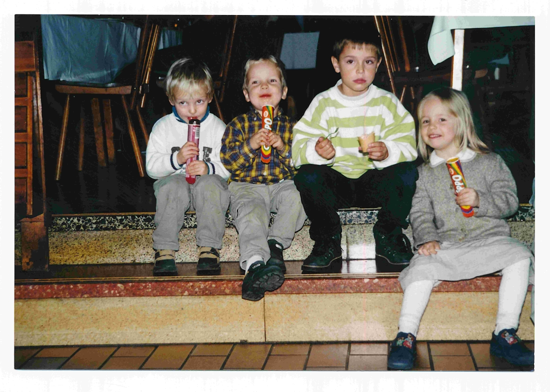 Cousins und Cousine der Familie Frühmann