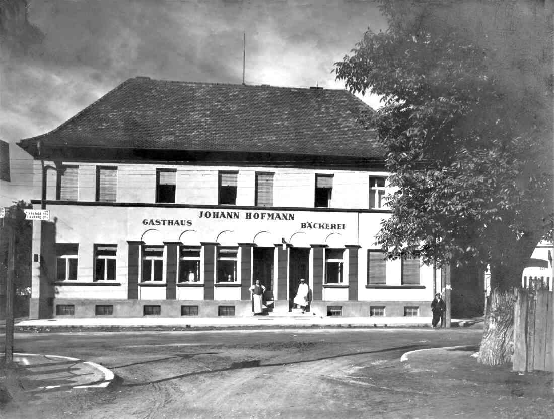 Bäckerei und Gasthaus Johann Hofmann (Steinamangererstraße 2)