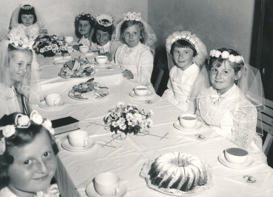 Röm. kath. Pfarre: Hl. Erstkommunion 1961 - Racz/Fischer/Tölly/Mikovits/Gabriel/Oswald