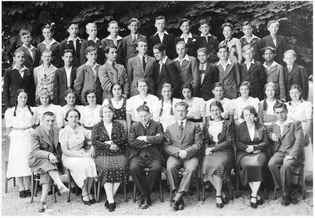 Klassenfoto der 4. Kl. Hauptschule 1936/37