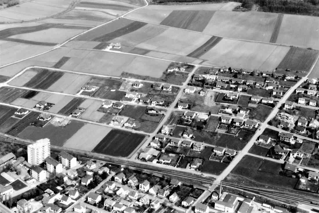 Flugaufnahme/Luftbild: der Schuldenberg nordwestlich der Molkereistraße