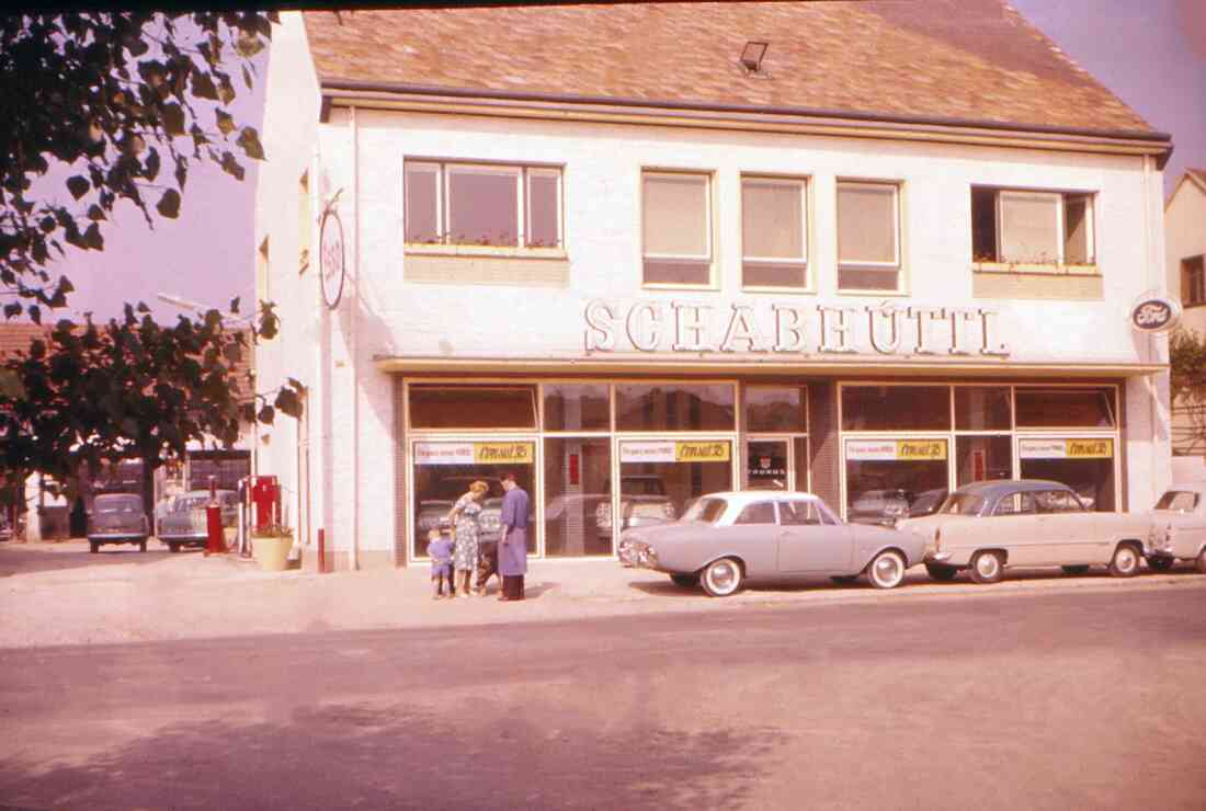 Autohaus Ford Schabhüttl (Wienerstraße 39)