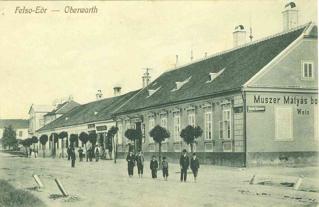 Ansichtskarte: "Felso-Eör - Oberwarth" Blick auf die Häuser Hauptplatz 6 und 8