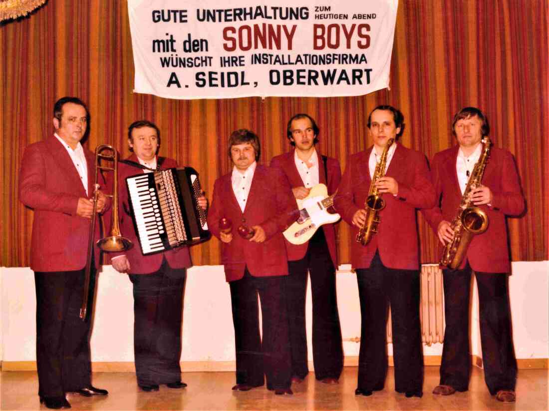 Die Sonny Boys "in Schale" vor einem Ballauftritt - Wertner/Nemeth/Pokomandy/Frebel/Otto Benedek