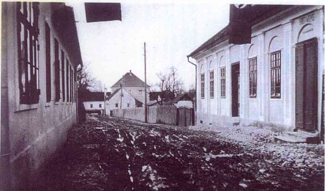 Johann Straussgasse - früher auch Bradergase genannt (am linken Bildrand das "Braderhaus")