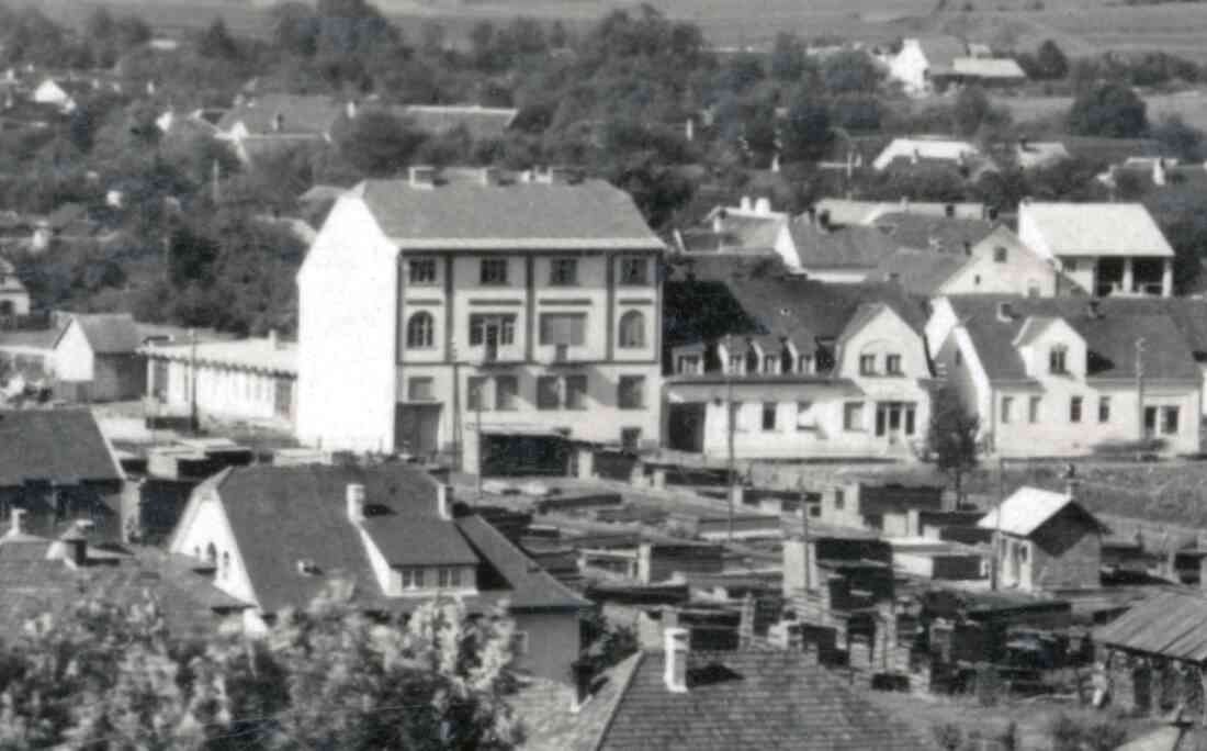 Brennerhaus (Wohnhaus von Gendarmeriebeamten in dem zeitweise auch der Gendarmerieposten untergebracht war) - Wienerstaße 25)