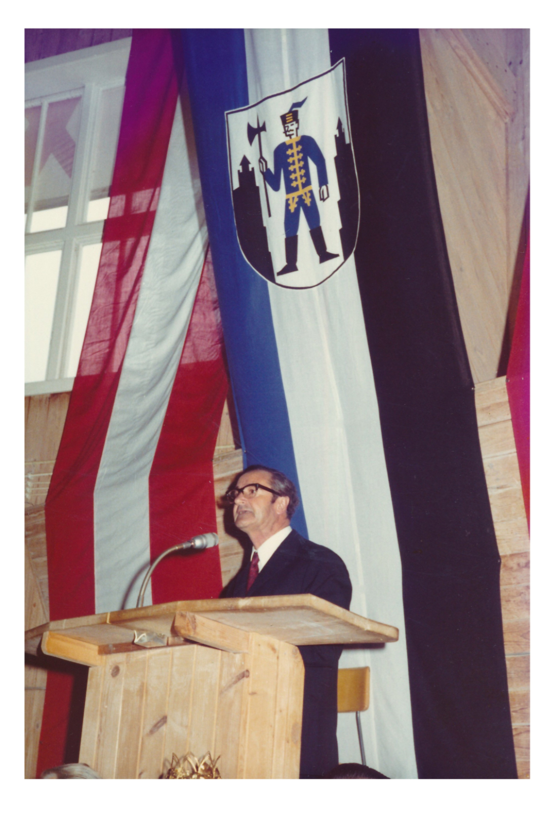 Inform 1972: Bgm. Ferdinand Hatvagner bei seiner Eröffnungsrede in der Rotunde