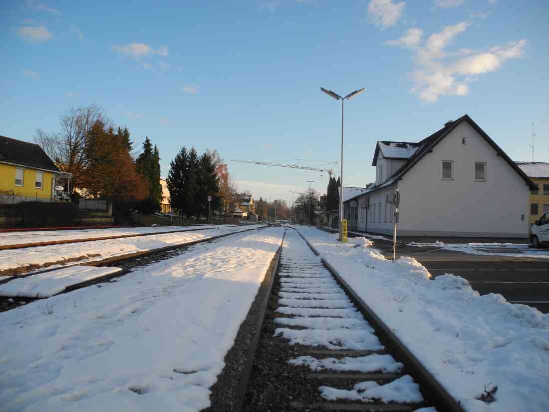 Eingeschneiter Bahnhof Oberwart