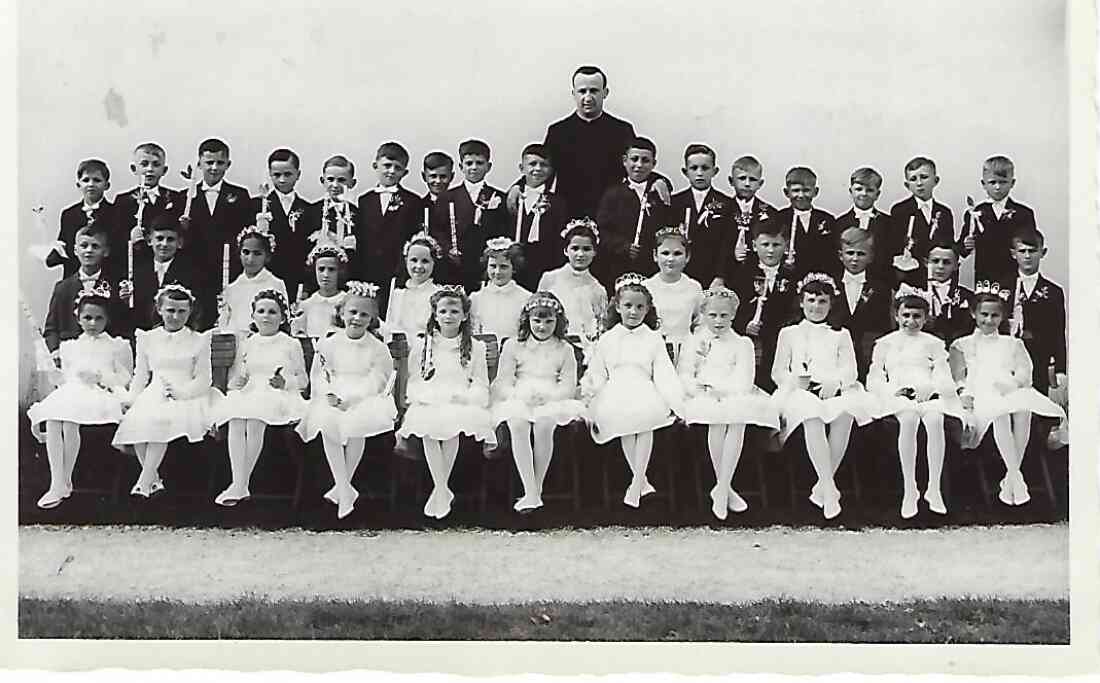 Erstkommunion 1959 (Geburtsjahrgang 1951) - Kaplan Zsifkovits