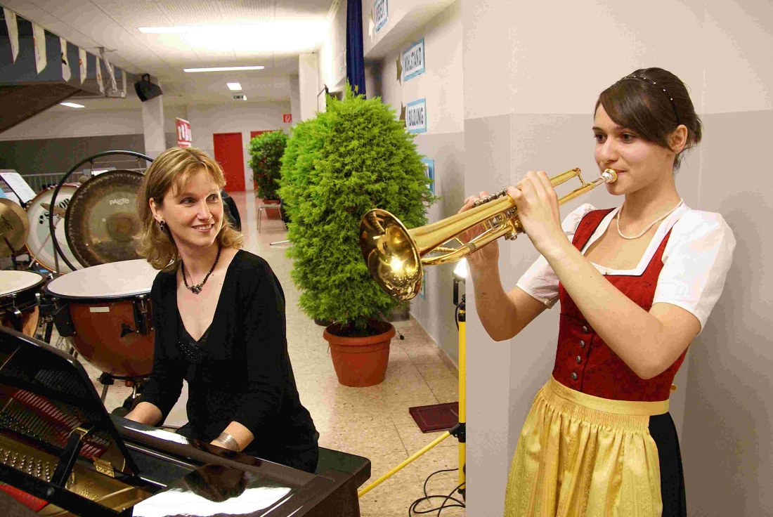 Stadtkapelle: Konzert im Mai 2008 - Solostück von Angelika Miertl (Begleitung Marianna Kristoferitsch)