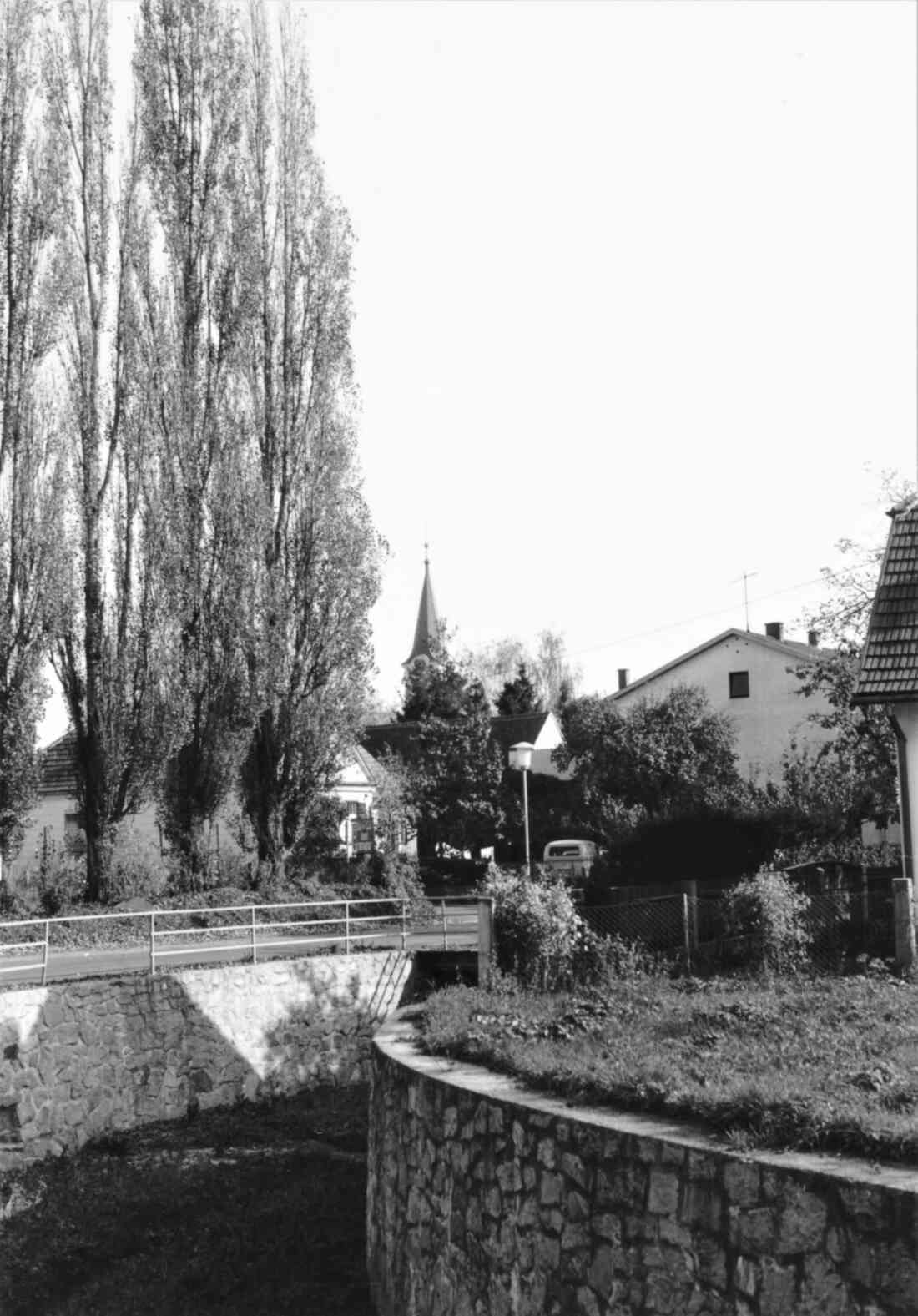 Der bereits verbaute Wehoferbach im Bereich Kreuzung Linke Bachgasse/Lehargasse