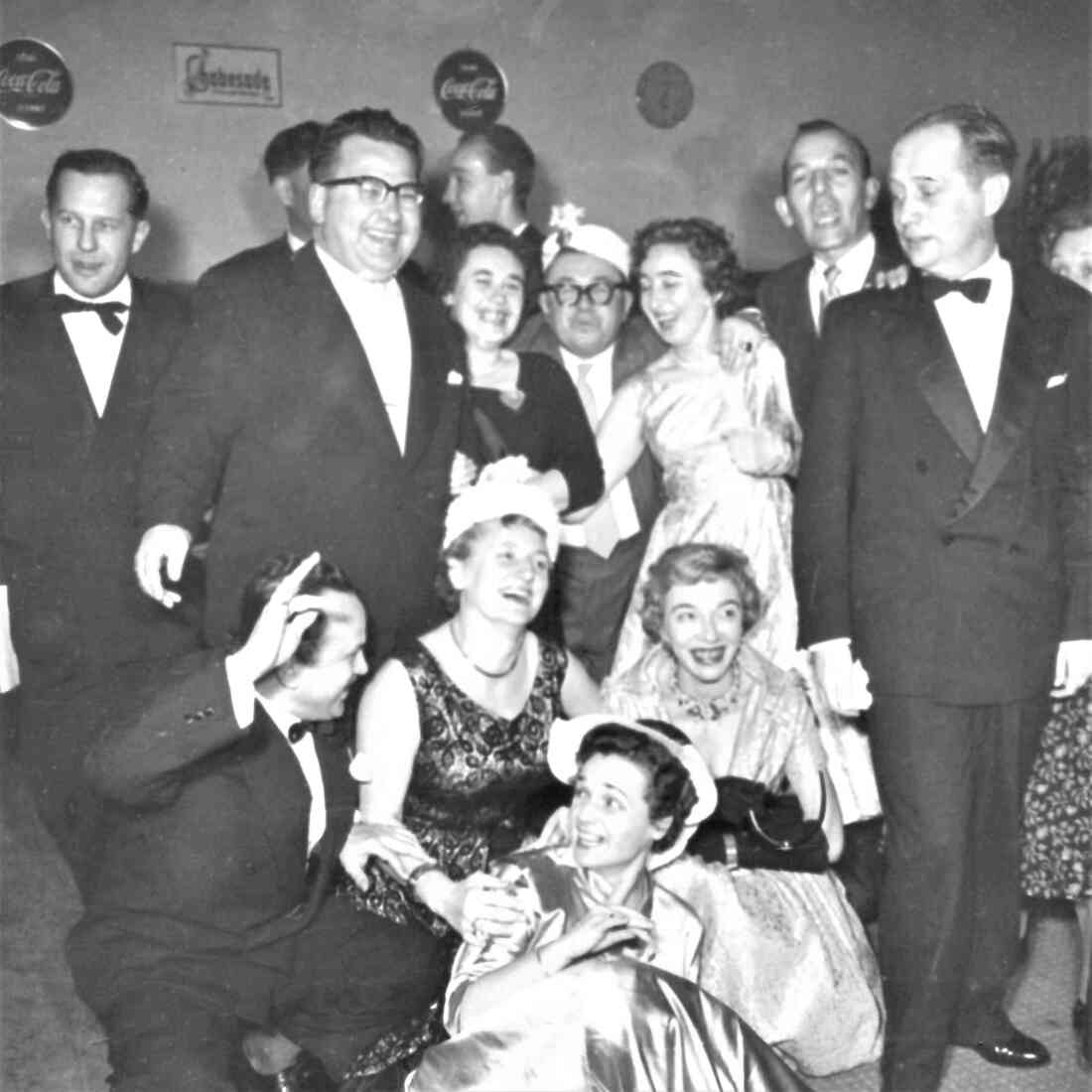 Fasching ca. im Jahr 1963: Oberwarter Runde mit Freunden