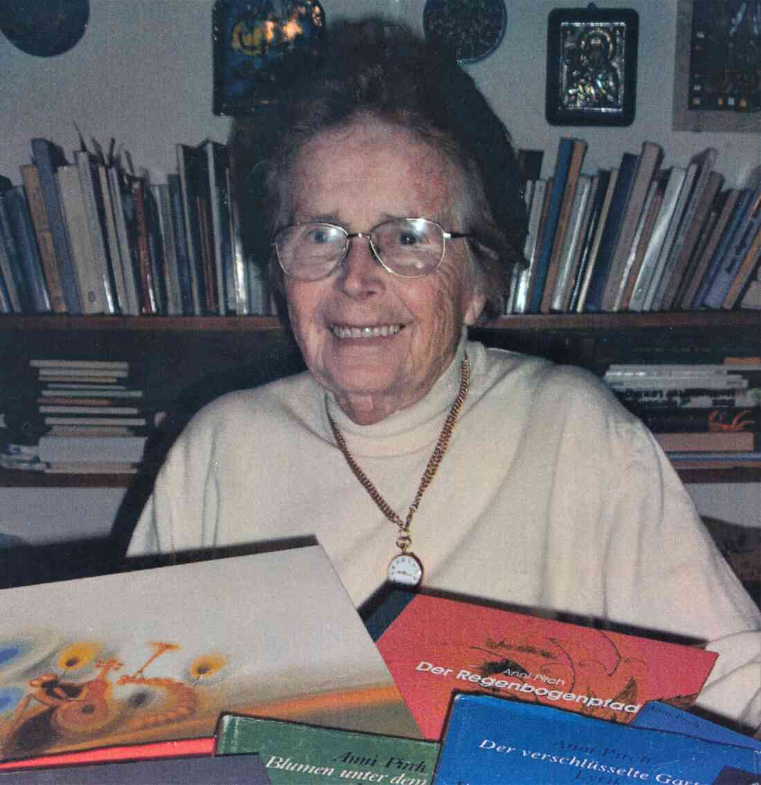 Anni Pirch (*1921 / +2020): Schriftstellerin, Mitglied des PEN-Clubs