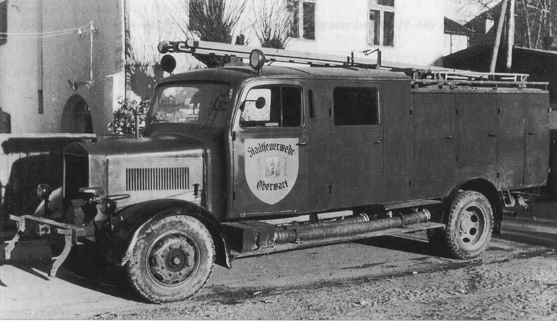 Stadtfeuerwehr: Löschfahrzeug