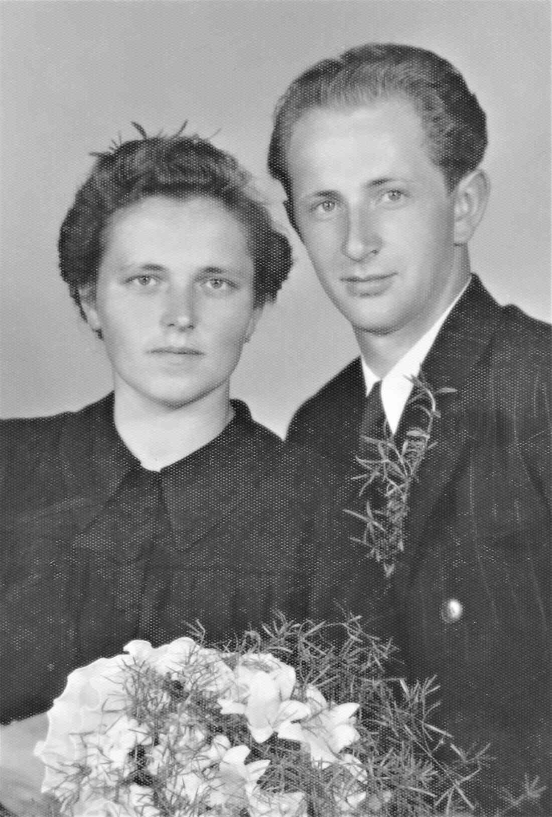 Das Hochzeitspaar Juliane Benedek (*1927/+2014) und Alexander Osvald (*1927/+2016) - Pinkagasse 12