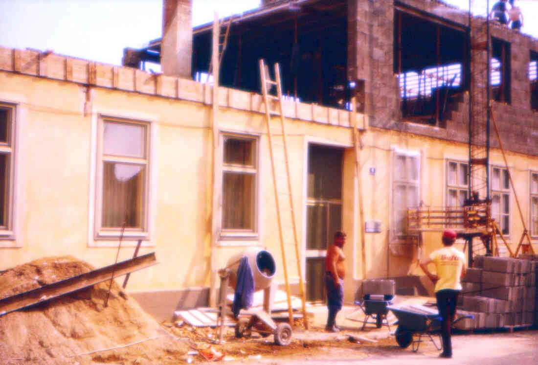 Aufstockung des Schober-Hauses Schlainingerstraße 4 zur Errichtung eines Architekturbüros und einer Wohnung - Imre