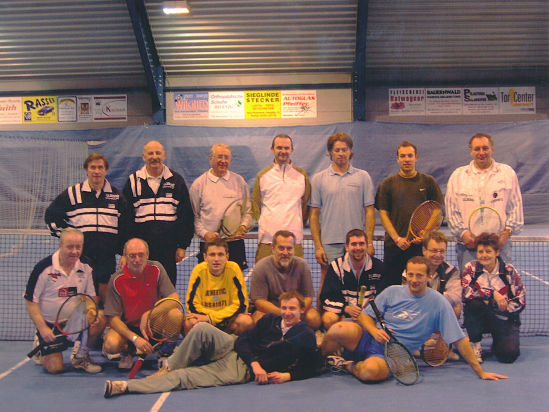 Spieler des TC-Bewag anlässlich des 14. Tennis-Doppelturniers am 7. Jänner 2005