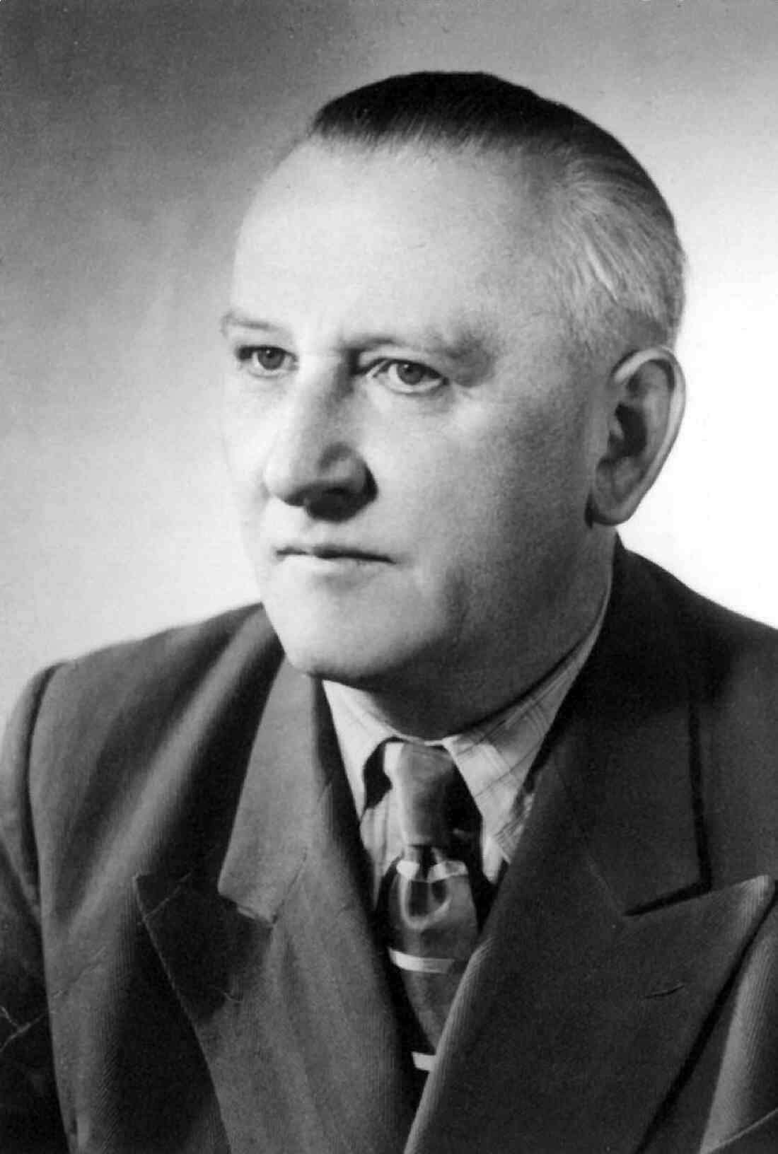 Stadtgemeinde: Bürgermeister Ludwig Groll (NSDAP) - 1943 (Portrait)