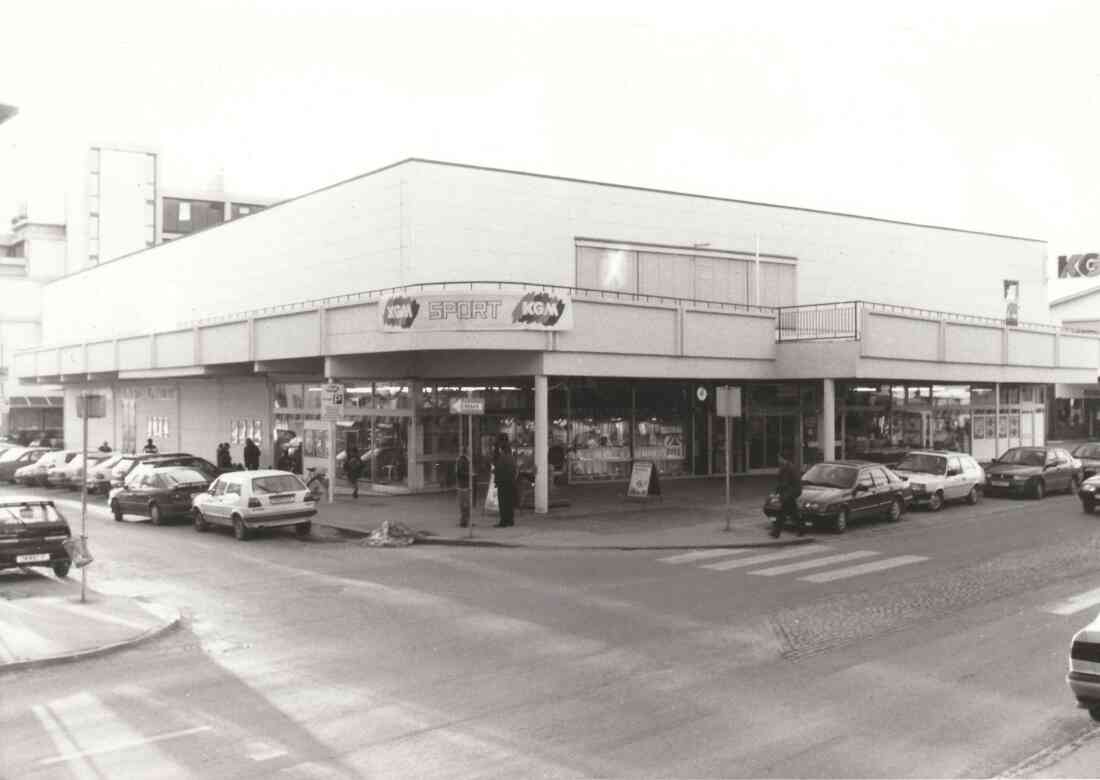 Gebäude des KGM (Konsum) - Marktes, später COOP - dann Spar Markt (Wienerstraße 13)