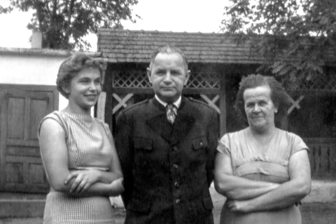 "Wilma" Wilhelmine Unger (geb. Györög) mit den Schwiegereltern Johann und Maria Unger