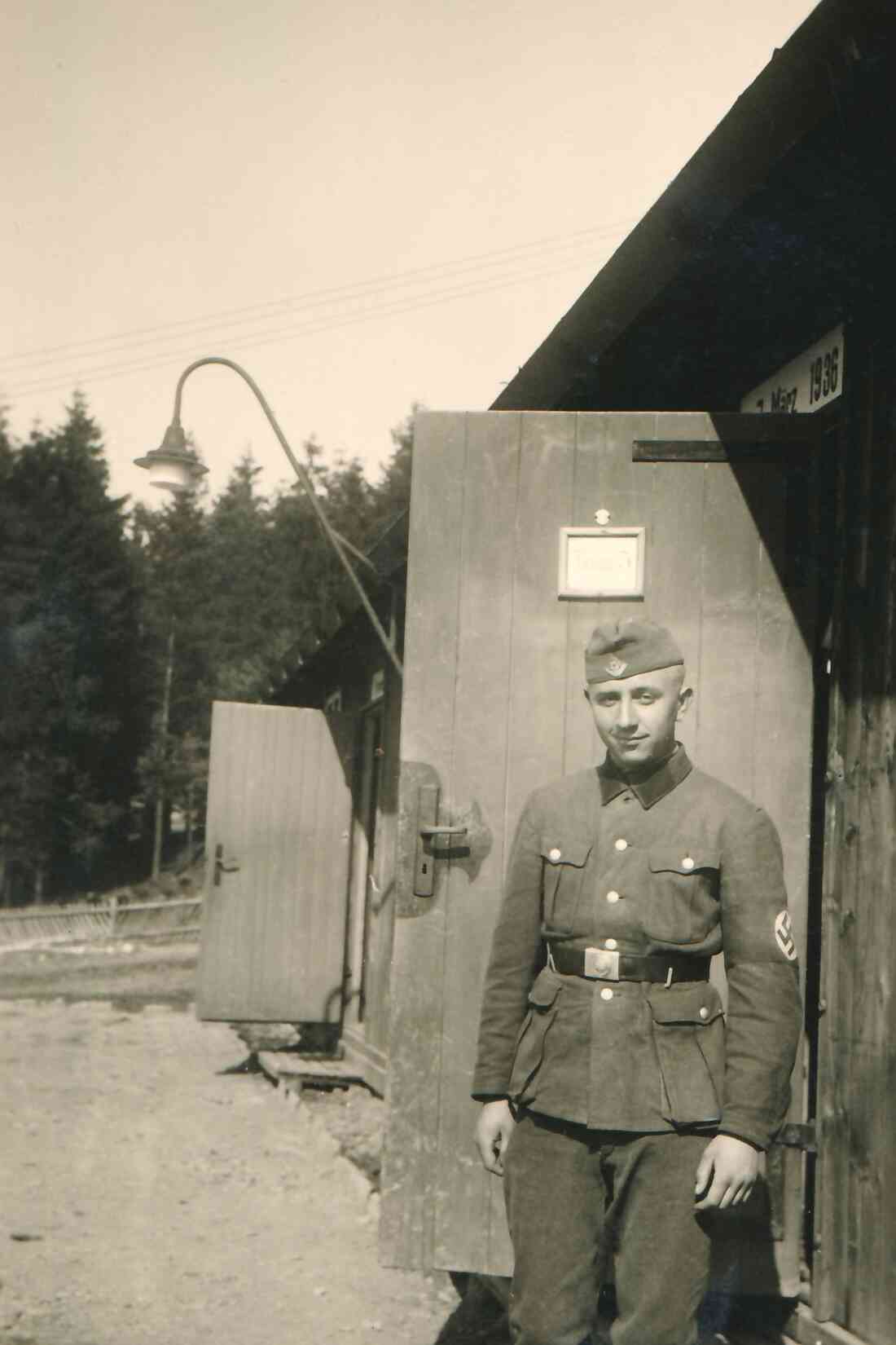 Johann Böcskör (*1925/+2014) als Soldat der Deutschen Wehrmacht im II. WK