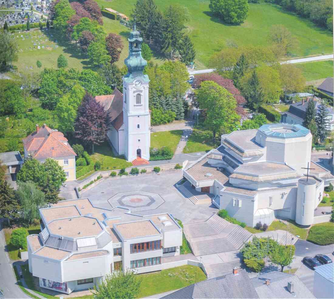 Kichenkomplex der röm. kath. Osterkirche mit Aufbahrungkirche, Kontaktzentrum und neu gestaltetem Kirchenplatz