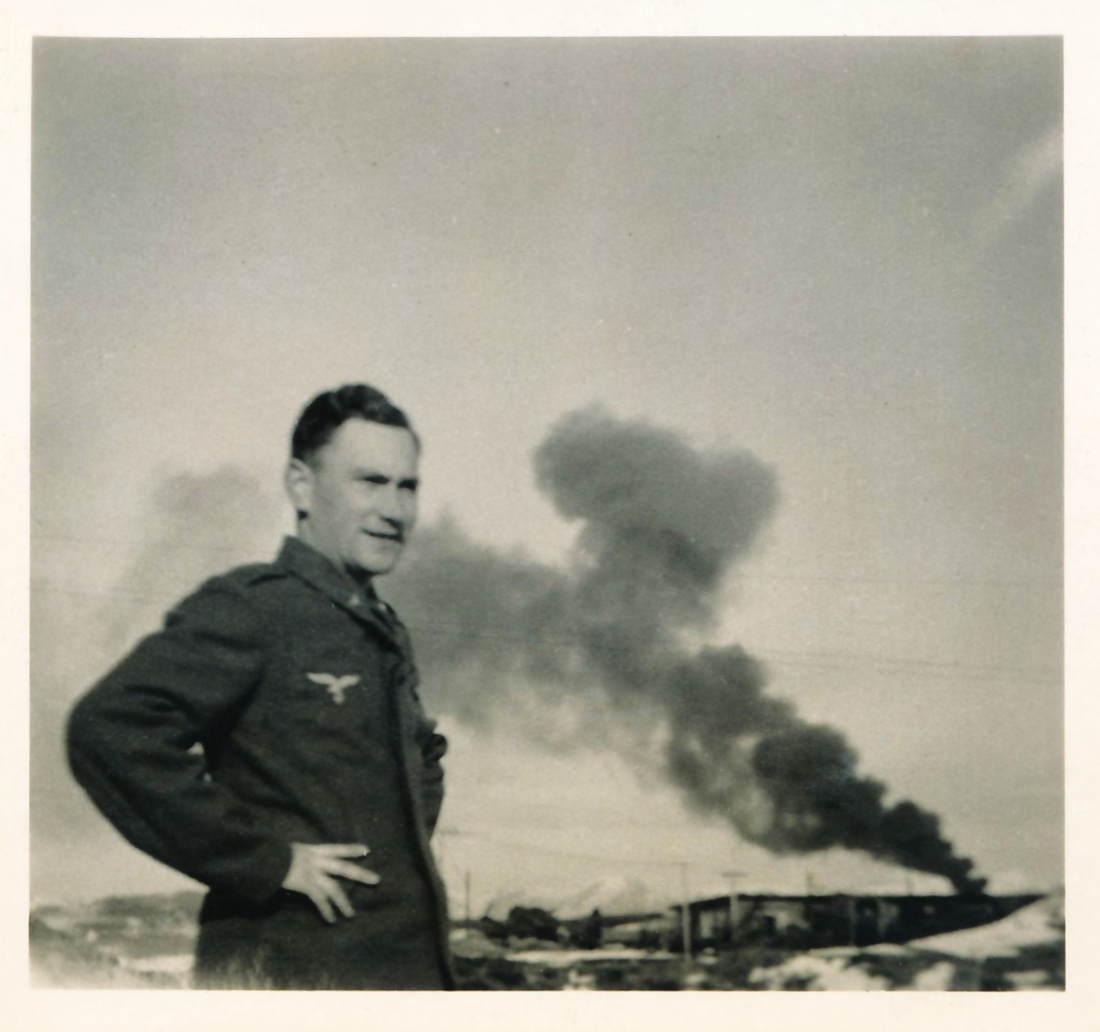 Alexander Tölly (*1915/+1946) als Soldat der Deut. Wehrmacht