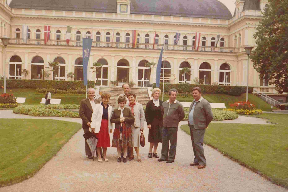 Ausflugsfahrt in Salzgammergut: vor dem Kurhaus in Bad Ischl - Riegler/Miertl/Langer