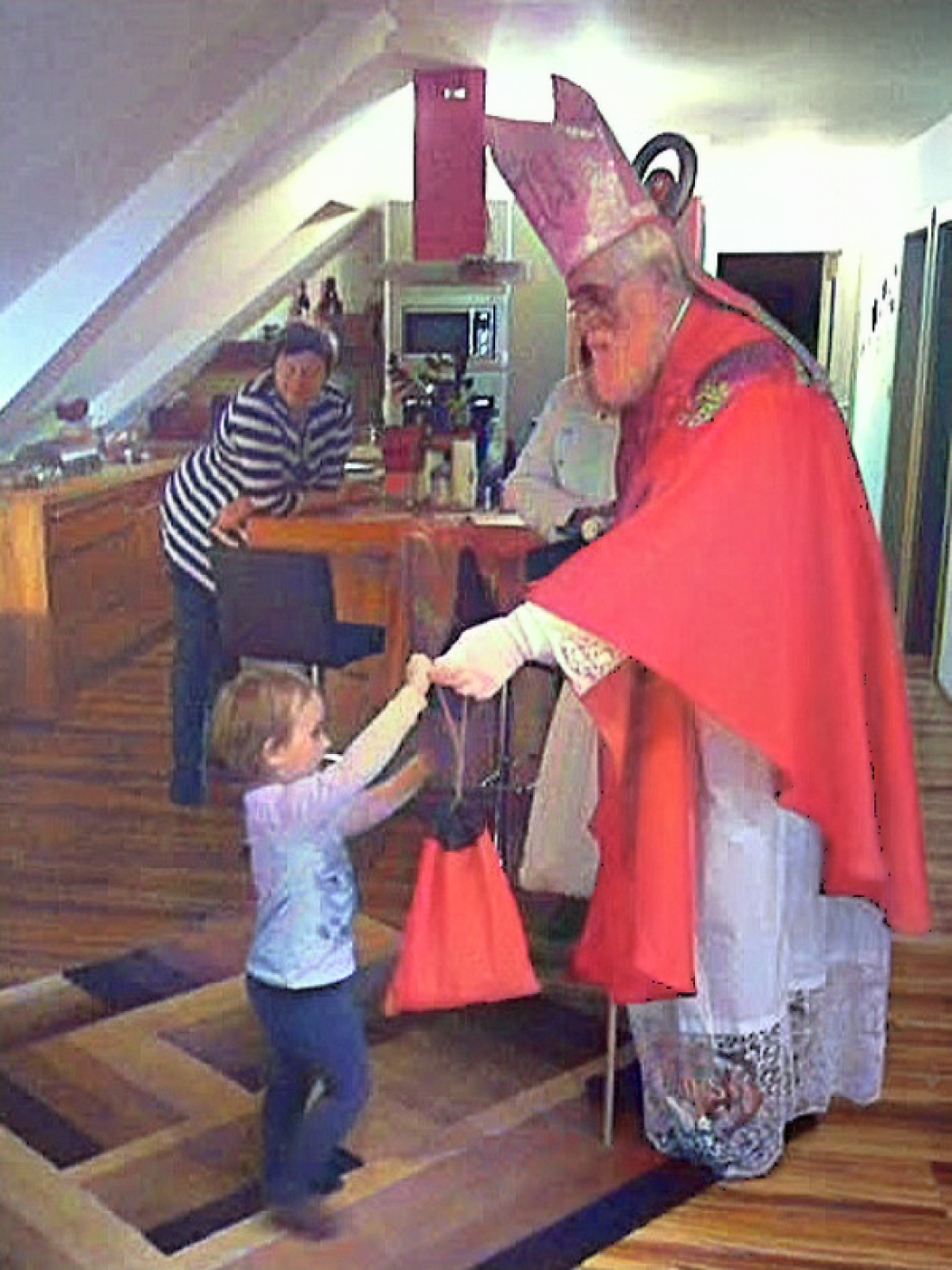 Der Nikolaus besucht Fam. Drobits (Grazerstraße 61) - Böhm