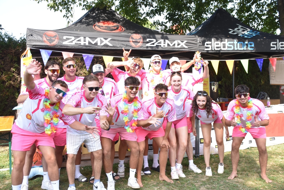 1. Volleyballcup im Freibad