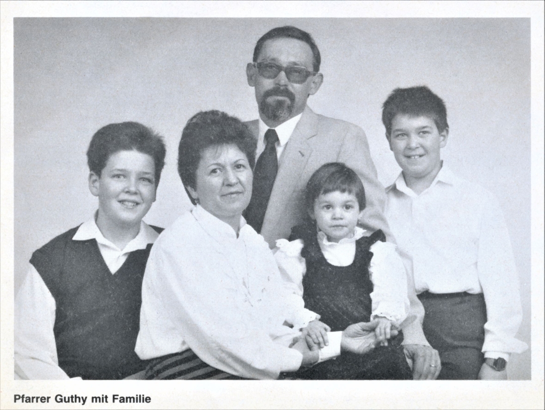 Reformierte Pfarrgemeinde: Pfarrer Mag. Laszlo Guthy und Familie