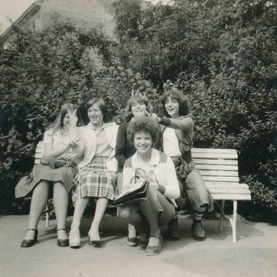 Mädchengruppe aus der 1. Klass der HBLA 1977/78 - Pleyer/Friedl/Gühring/Posch/Muth