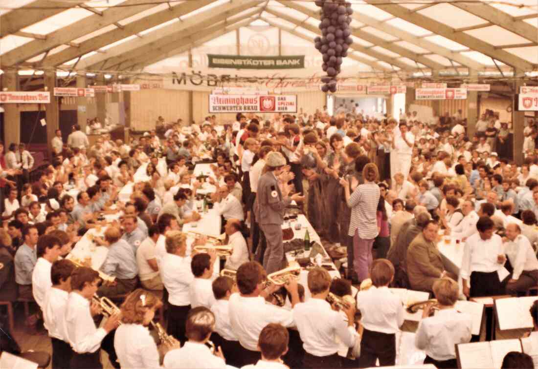 Rotes Kreuz: 1. Int. Erste Hilfe Wettkampf in Oberwart / 14. - 16. August 1981 - Festzelt