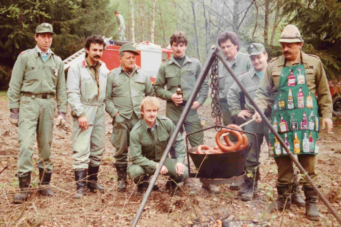 Maibaumeinholen der Stadtfeuerwehr - Zur Stärkung "A boa Haaße" (Szabo/Schützenhofer/Heigl/Gartner/Unger/Arnhold/Stör)