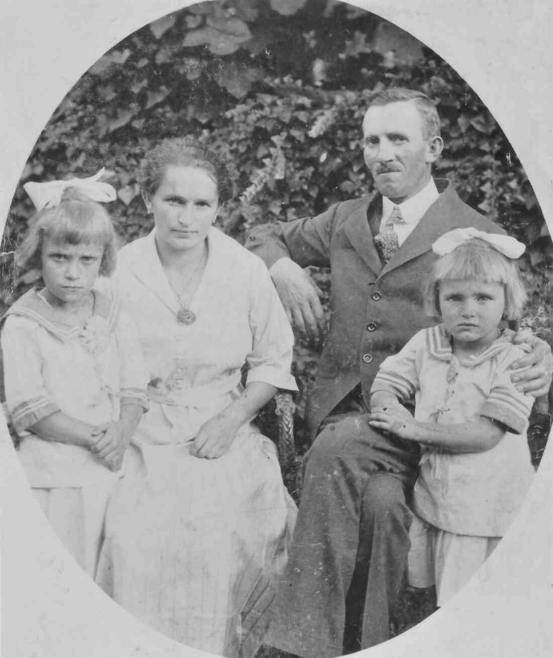 Gärtnerei Hanusch-Graf (Steinamangererstraße 36b): Familienfoto